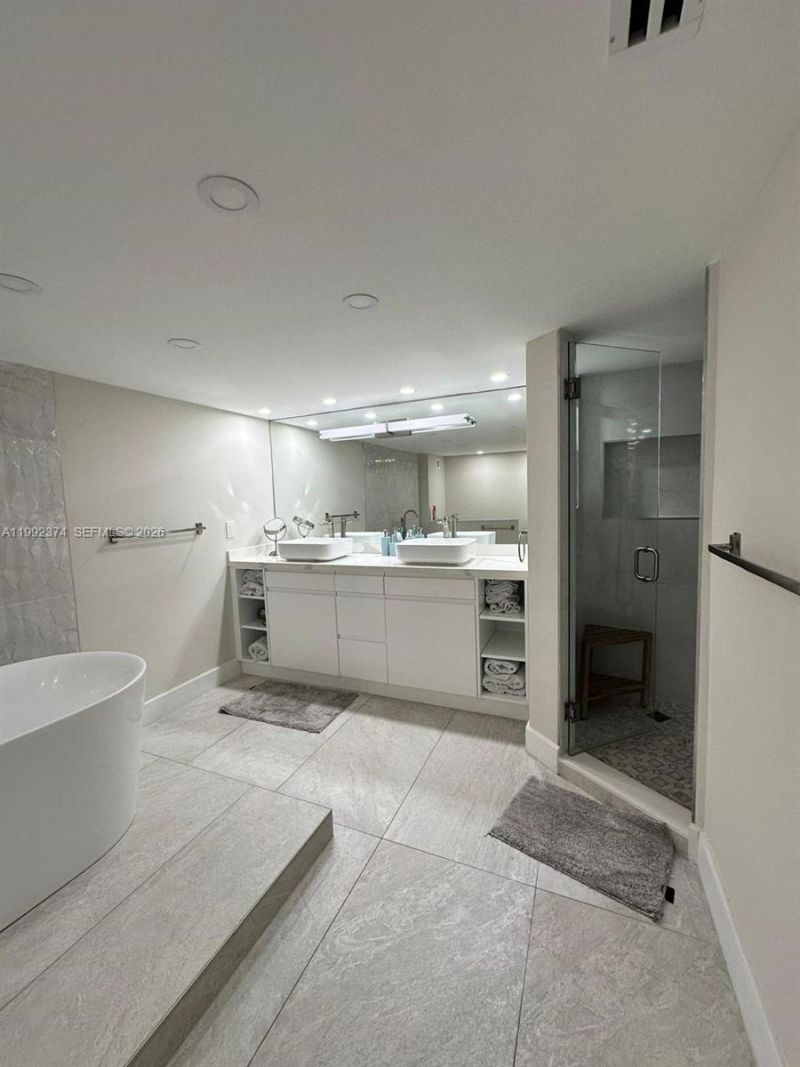 2751 S Ocean Dr , Unit 508S, Hollywood, FL 33019 Photo