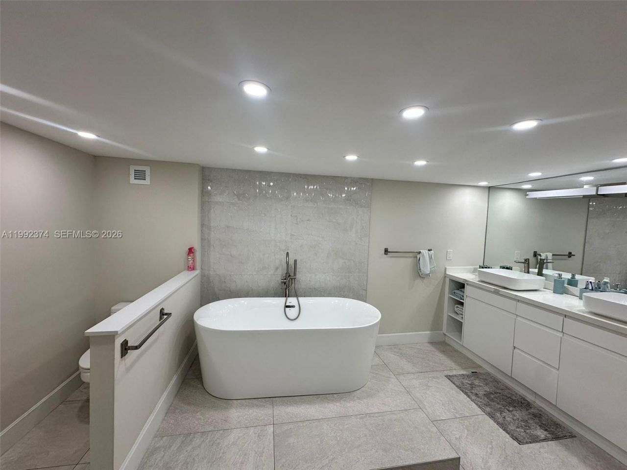 2751 S Ocean Dr , Unit 508S, Hollywood, FL 33019 Photo