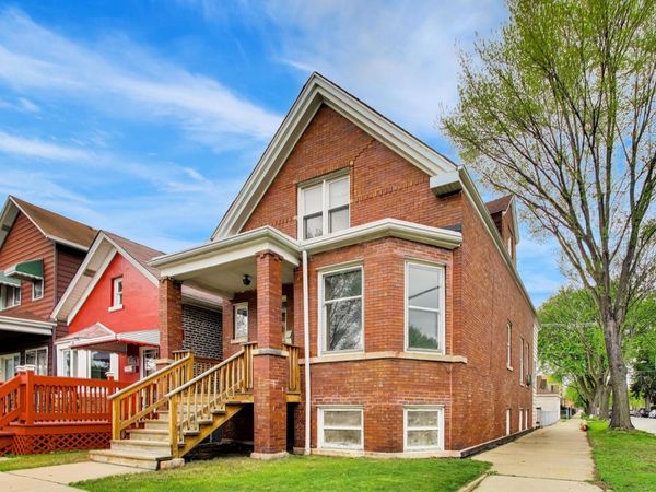 3400 S Wood Street , Chicago, IL 60608