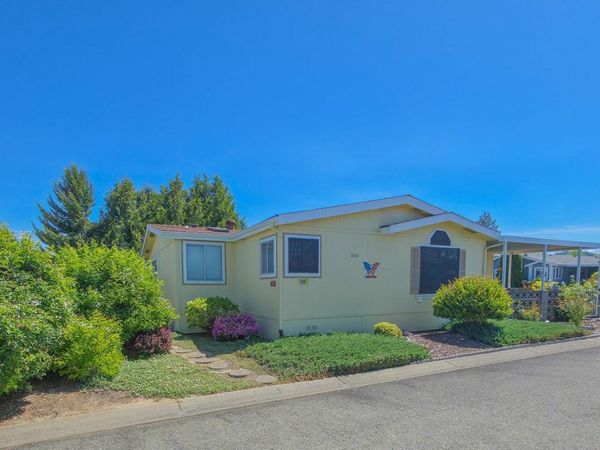 215 Whispering Willow Drive, Grants Pass, OR 97527