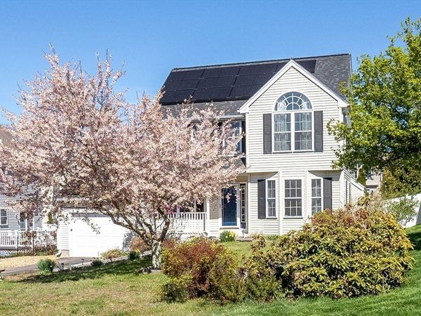 14 Wood Ln, Lawrence, MA 01843