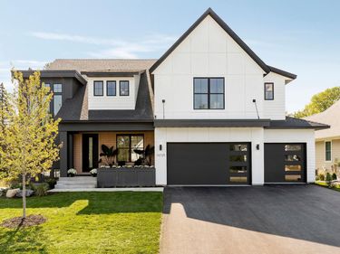 13885 27th Street N, Stillwater, MN 55082