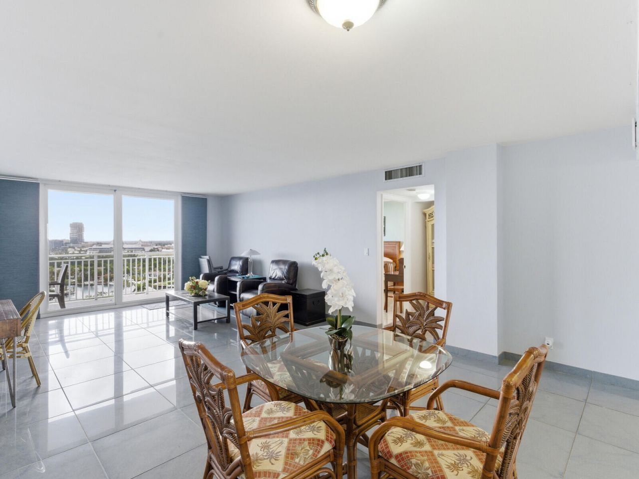 427 Golden Isles Drive, Unit Apt 16a, Hallandale Beach, FL 33009 Photo