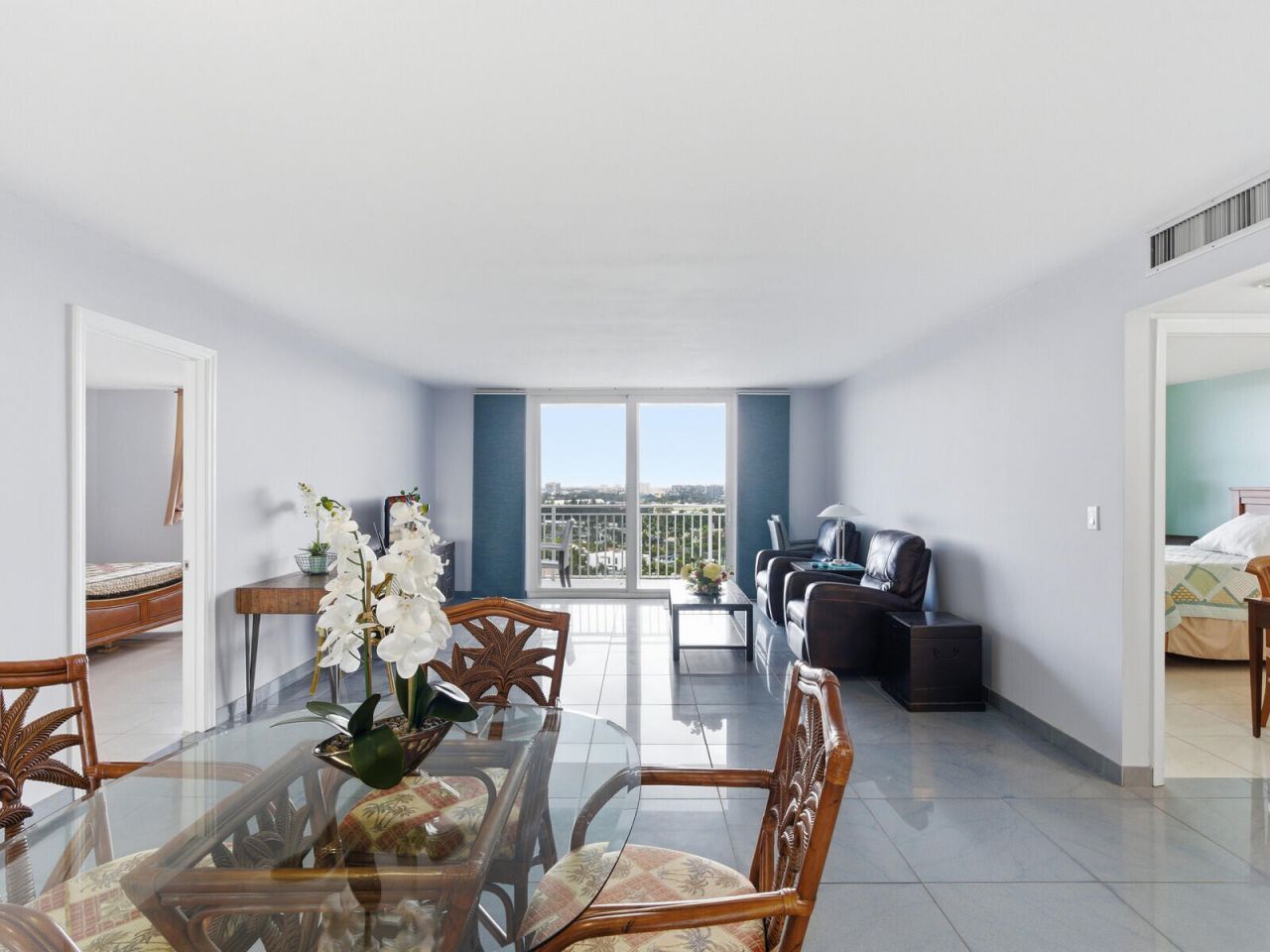 427 Golden Isles Drive, Unit Apt 16a, Hallandale Beach, FL 33009 Photo