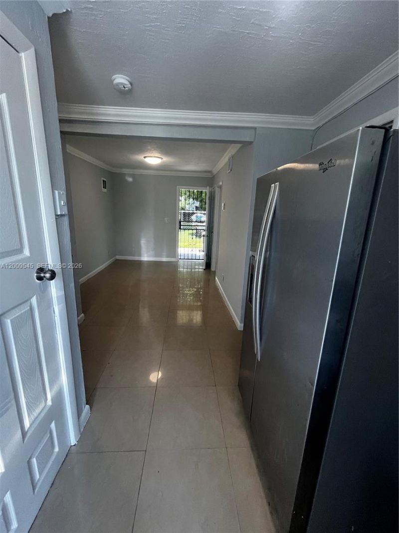 912 NW 55th Ter, Unit 2, Miami, FL 33127 Photo