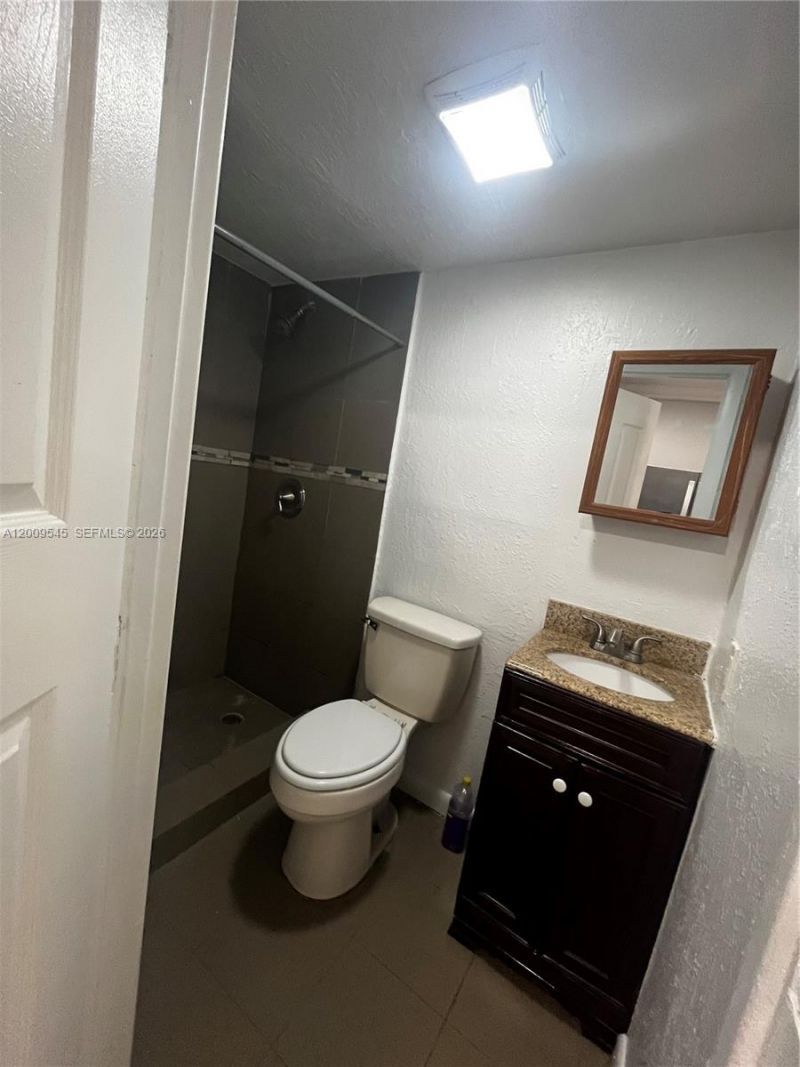 912 NW 55th Ter, Unit 2, Miami, FL 33127 Photo