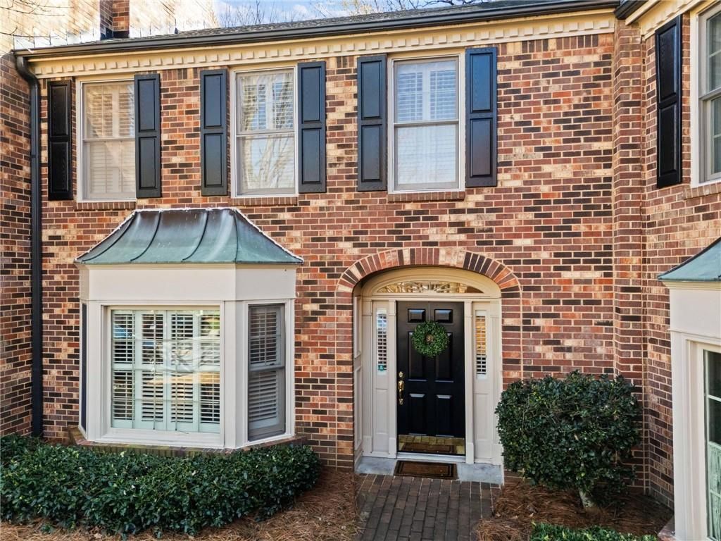 31 Howell Mill Plantation Nw, Atlanta, GA 30327 Main Photo