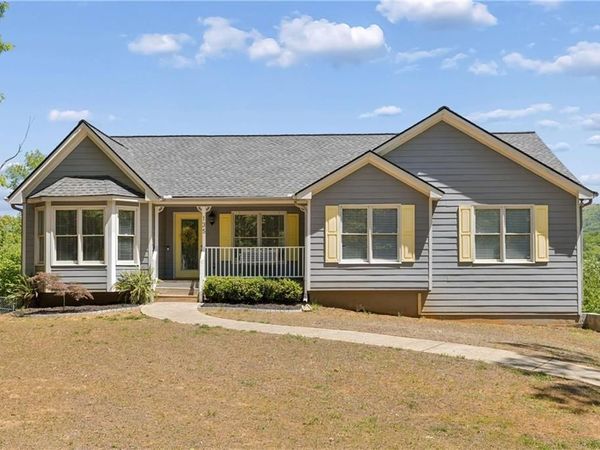 135 Chimney Way , Fairmount, GA 30139