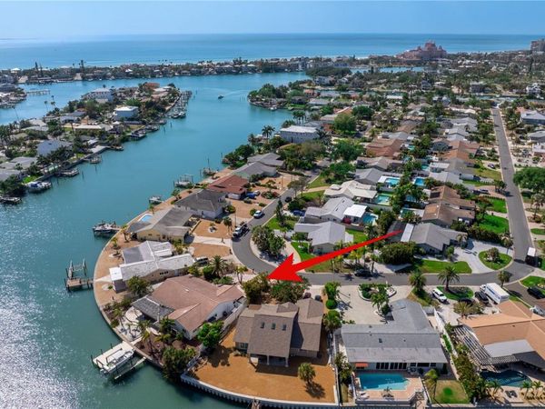 351 S JULIA CIRCLE , ST PETE BEACH, FL 33706
