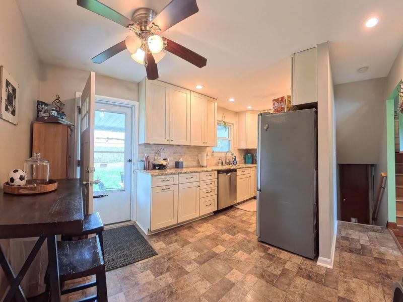 2575 McDaniel Court, Grove City, OH 43123 Photo 4