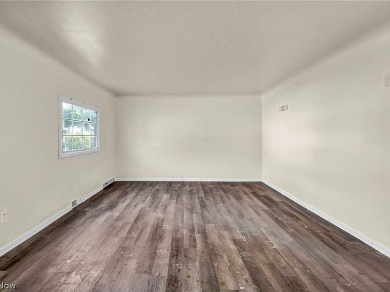 3069 E 67th Street, Cleveland, OH 44127 Photo 11