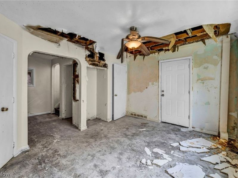 3069 E 67th Street, Cleveland, OH 44127 Photo 12