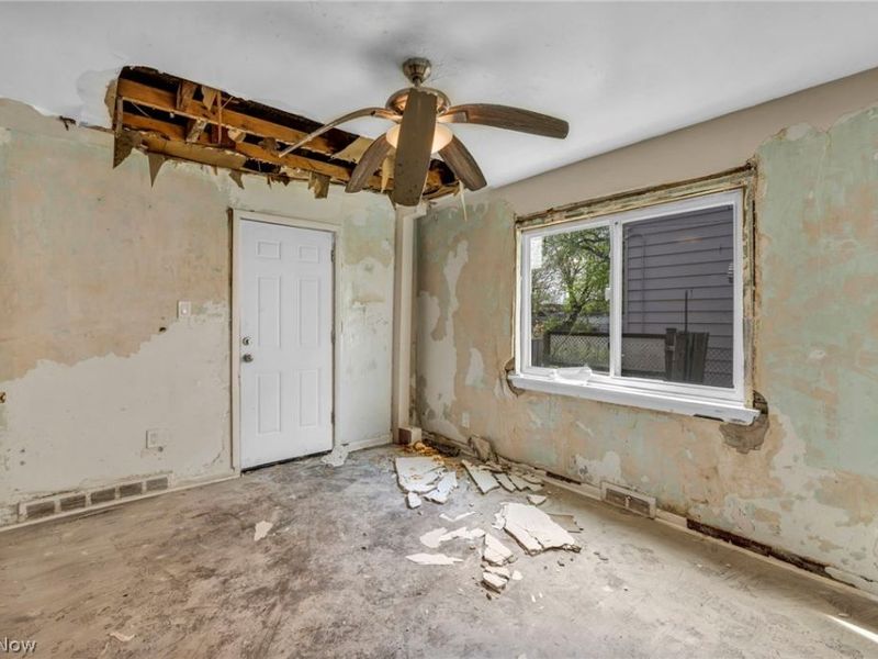 3069 E 67th Street, Cleveland, OH 44127 Photo 14