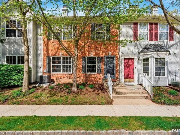 2063 Drake Court, MAHWAH, NJ 07430