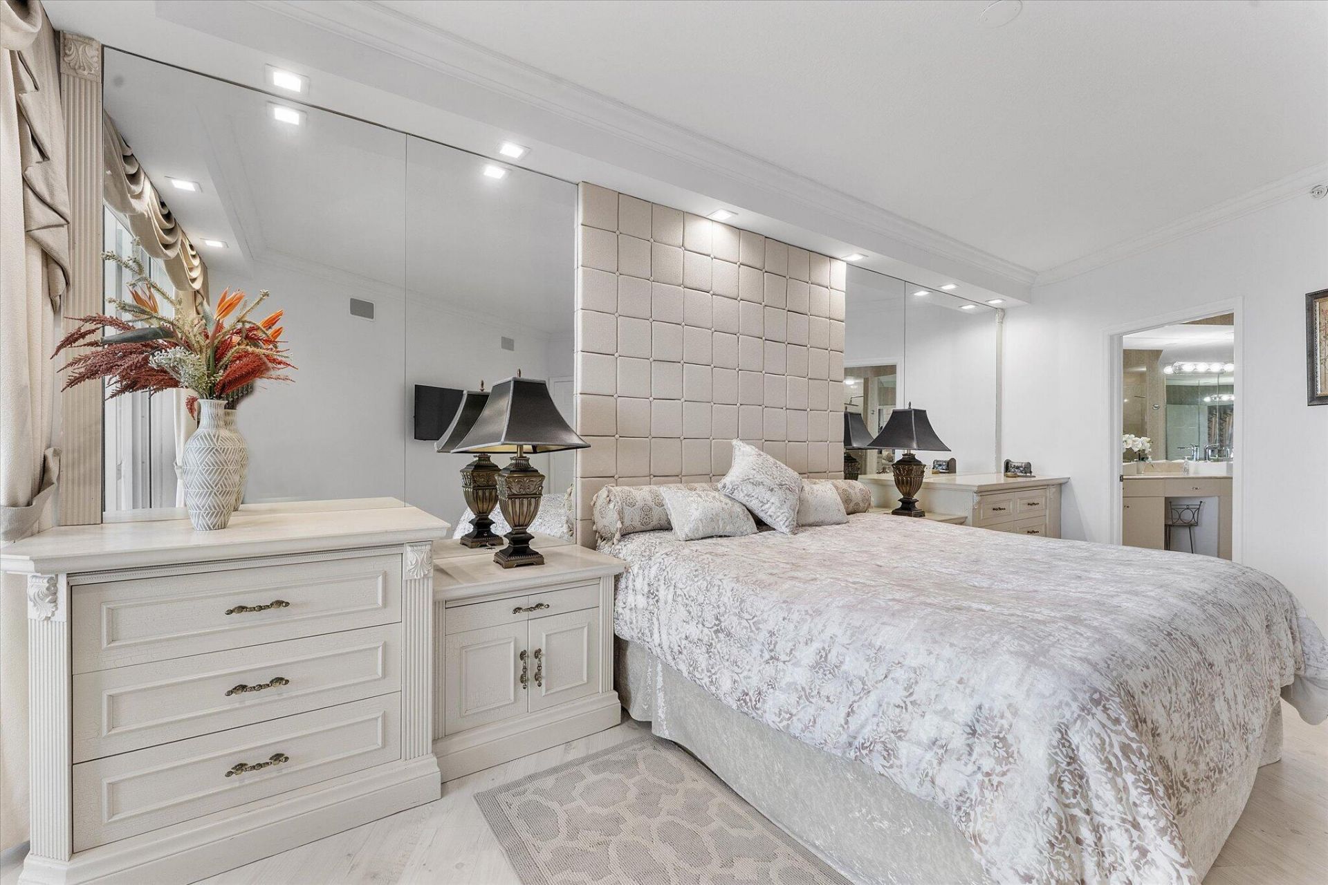 3200 N Ocean Boulevard, Unit 2106, Fort Lauderdale, FL 33308 Photo