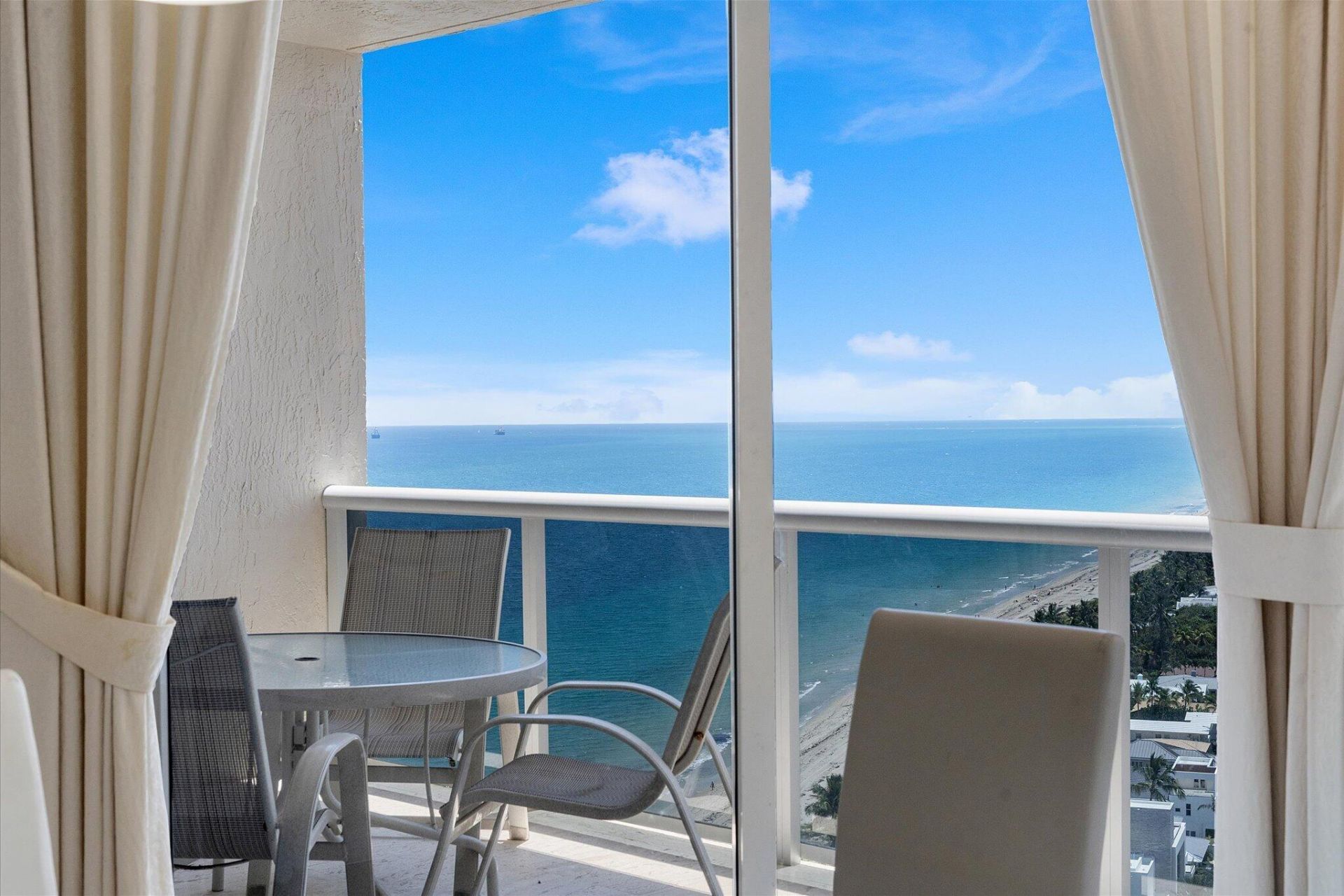 3200 N Ocean Boulevard, Unit 2106, Fort Lauderdale, FL 33308 Photo