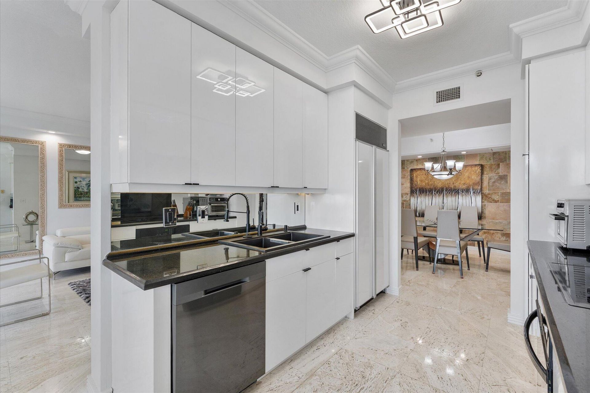 3200 N Ocean Boulevard, Unit 2106, Fort Lauderdale, FL 33308 Photo