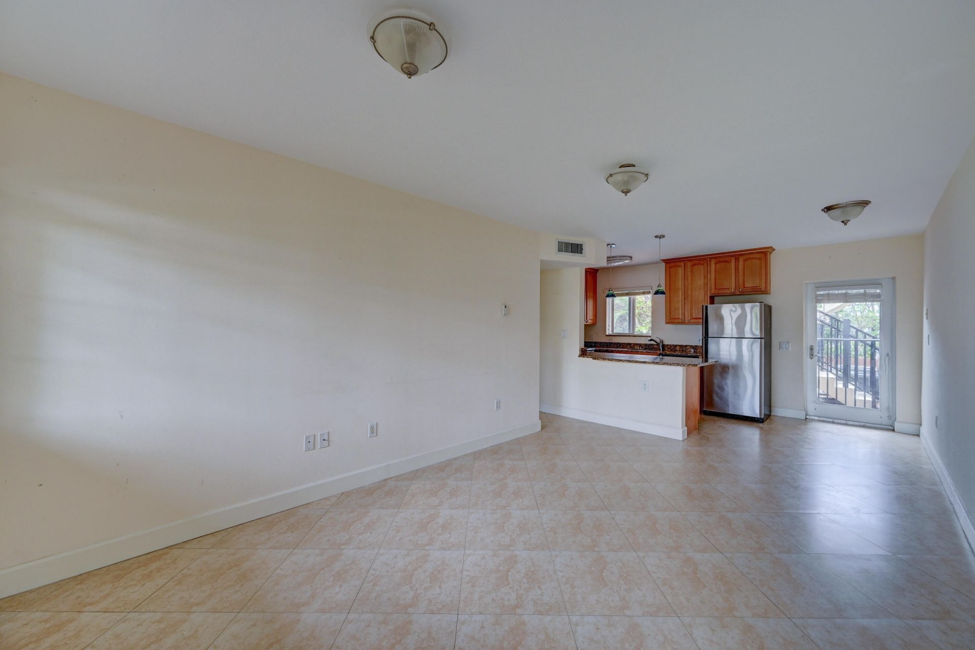 410 SW 15th Street, Unit 105, Pompano Beach, FL 33060 Photo