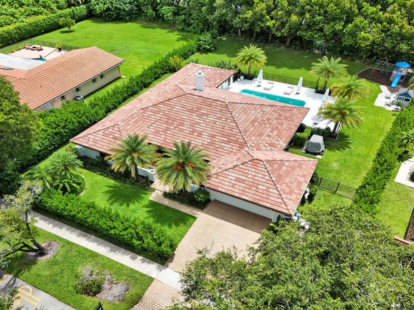 2804 Banyan Boulevard Circle NW, Boca Raton, FL 33431