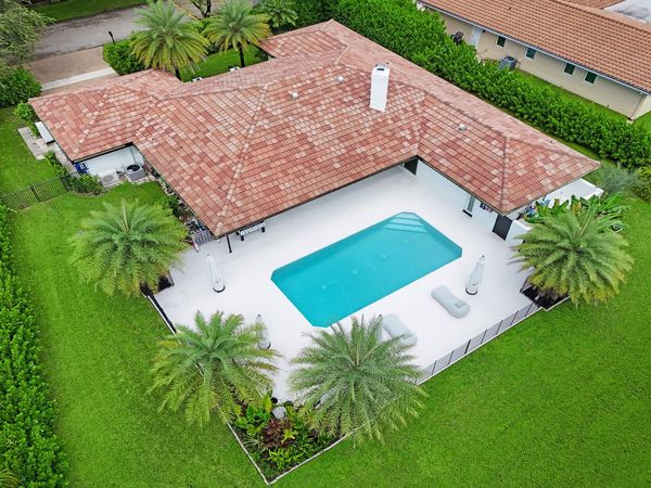 2804 Banyan Boulevard Circle NW, Boca Raton, FL 33431