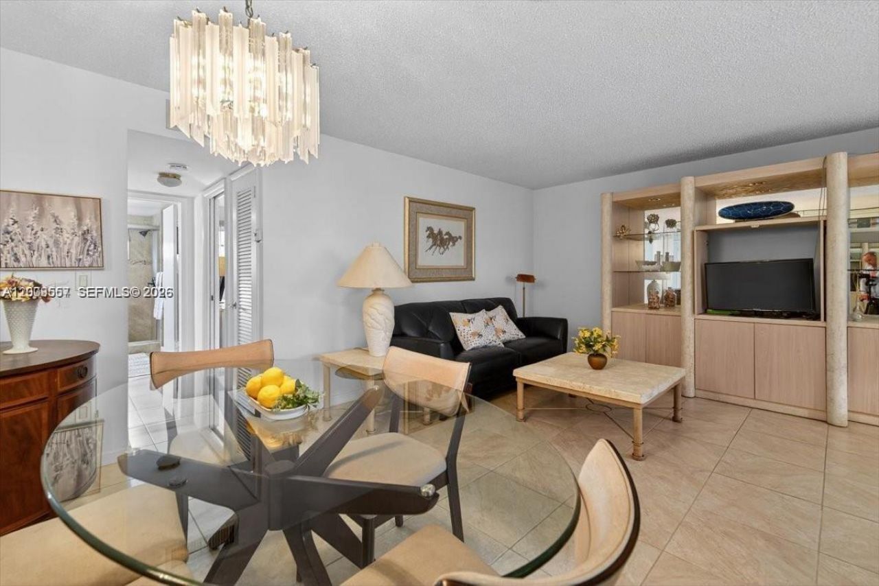 180 NE 12th Ave , Unit 15B, Hallandale Beach, FL 33009 Photo