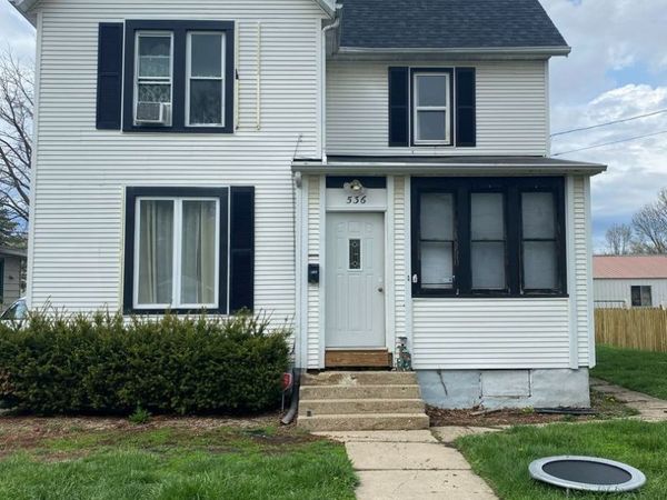 536 W American Street , Freeport, IL 61032
