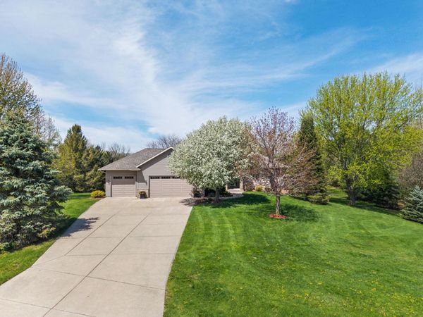 W14110 Crestview Drive, Prairie Du Sac, WI 53578
