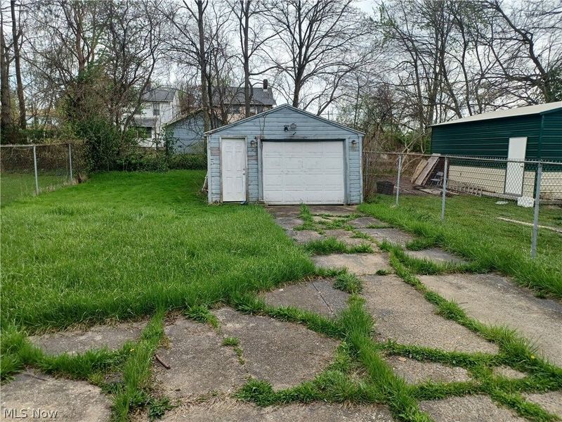 529 Dickson Street, Youngstown, OH 44502 Photo 20