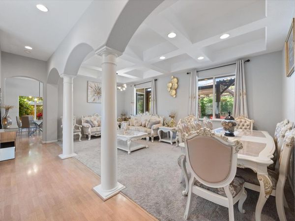 3080 Palmate Way, Sacramento, CA 95834