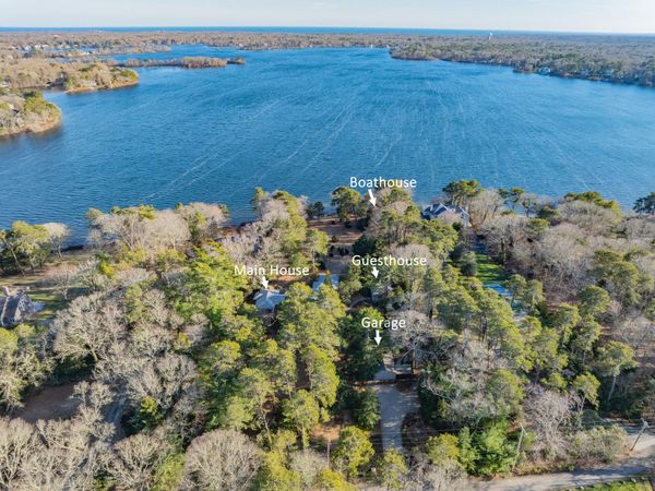 74 Lakeview Drive, Centerville, MA 02632