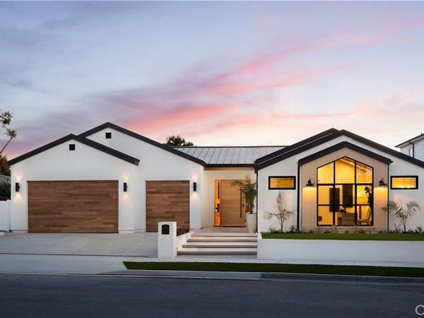 1453 Galaxy Dr, Newport Beach, CA 92660