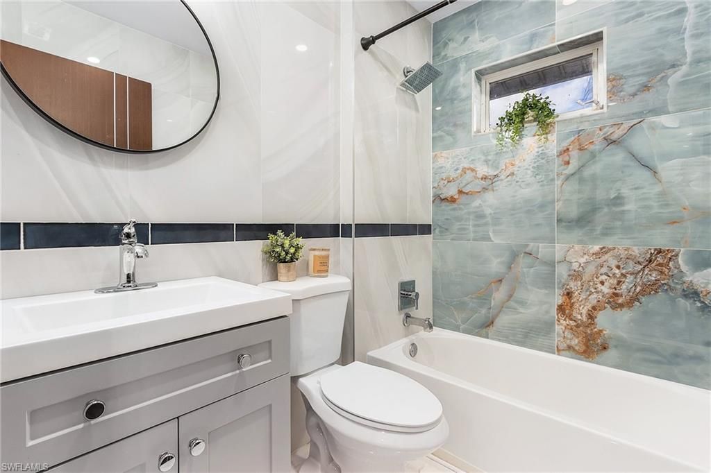 620 Luisa Ct, Unit 803, Naples, FL 34104 Photo