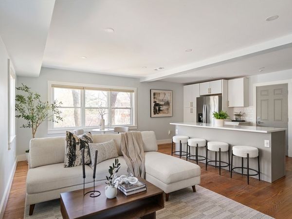 31 Harrison St, Unit B, Boston, MA 02131