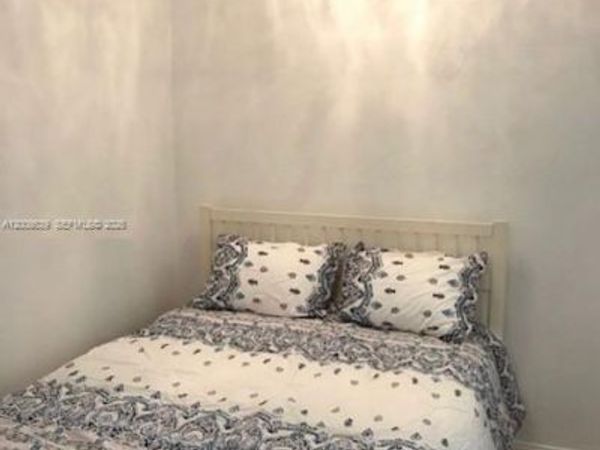 503 74th St , Unit B3, Miami Beach, FL 33141