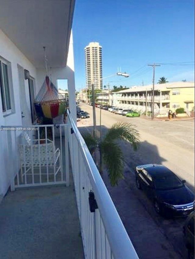 503 74th St , Unit B3, Miami Beach, FL 33141 Photo