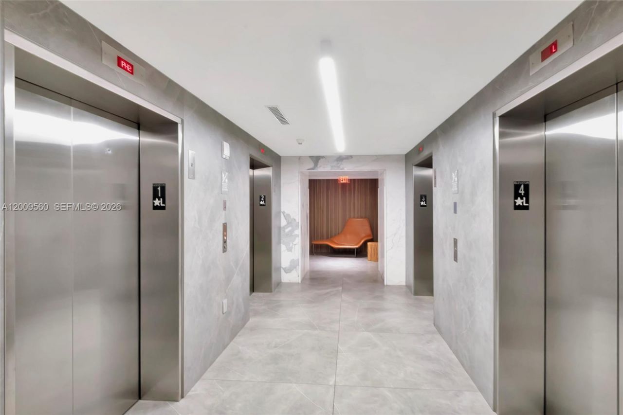 350 S Miami Ave , Unit 1703, Miami, FL 33130 Photo