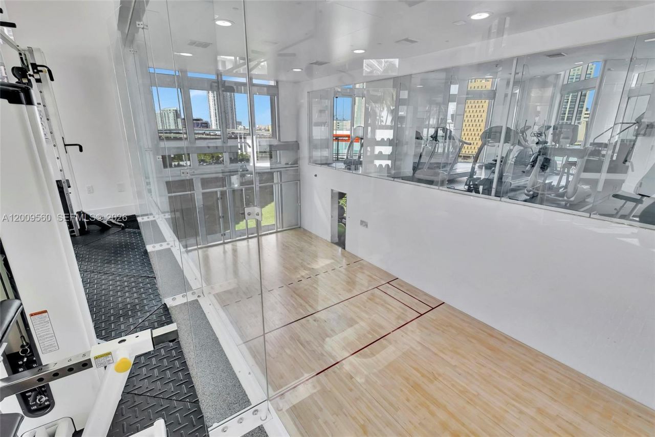 350 S Miami Ave , Unit 1703, Miami, FL 33130 Photo