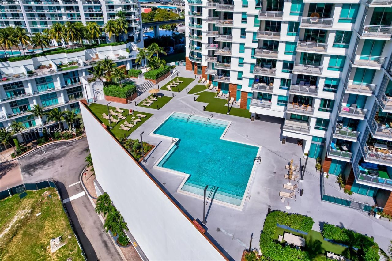 350 S Miami Ave , Unit 1703, Miami, FL 33130 Photo