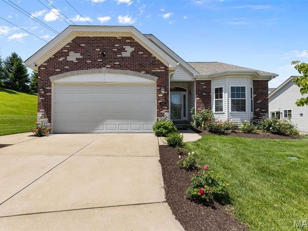 105 Lindbergh Place Way, Unincorporated, MO 63146