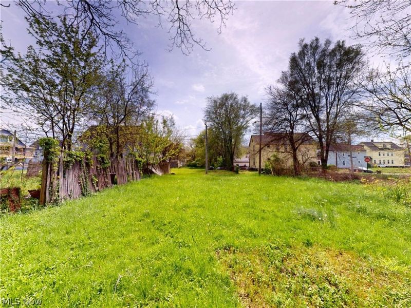 8110 Platt Avenue, Cleveland, OH 44104 Photo 29