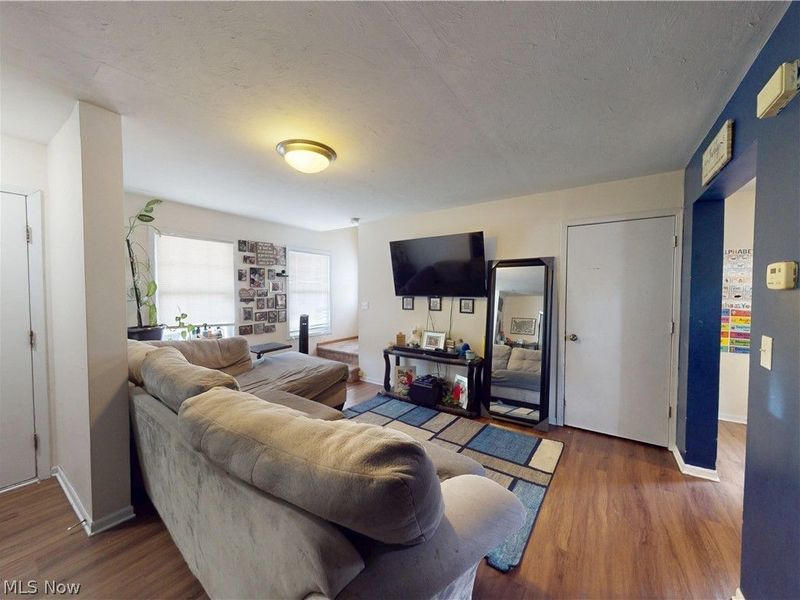 8110 Platt Avenue, Cleveland, OH 44104 Photo 4