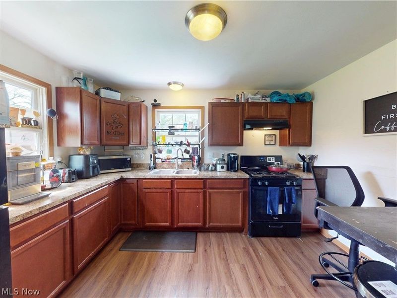 8110 Platt Avenue, Cleveland, OH 44104 Photo 9