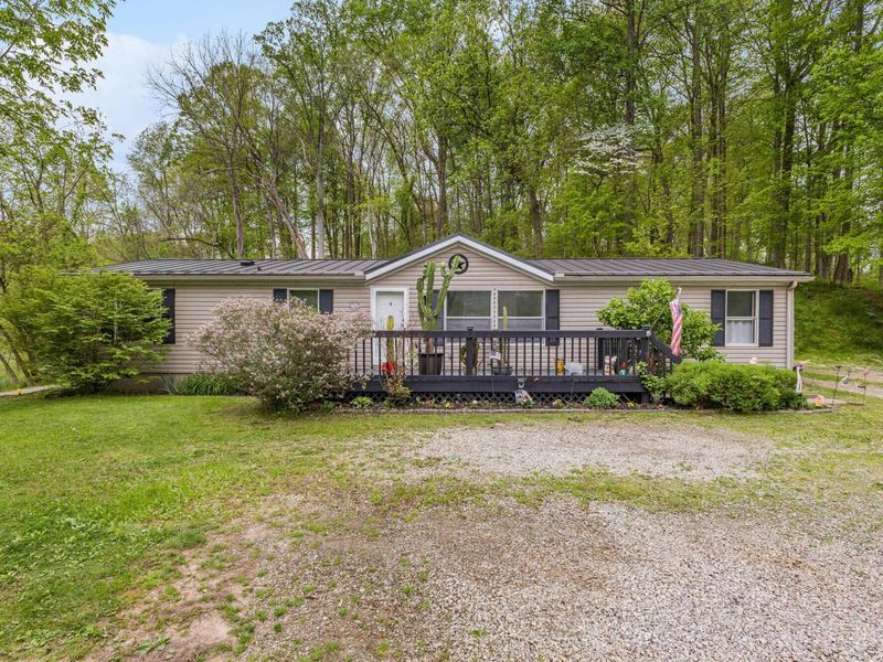 10541 Clearport Road SW, Amanda, OH 43102 Photo 1