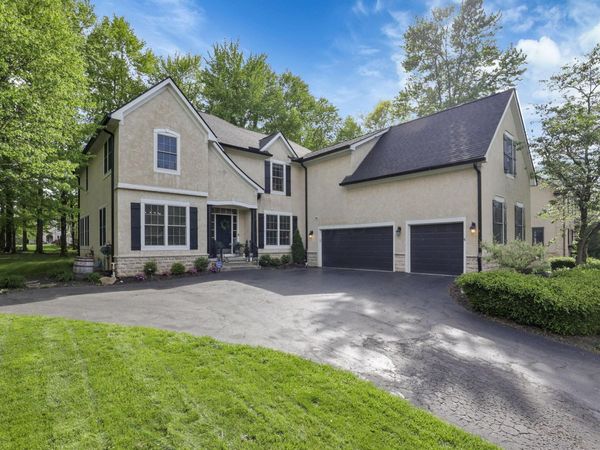 7097 Pleasant Colony Circle, Blacklick, OH 43004