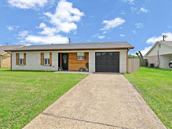 2408 Morris Drive, Corsicana, TX 75110