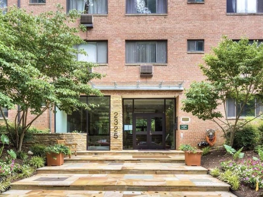 2325 42nd Street Nw, Unit 420, Washington, DC 20007 Main Photo