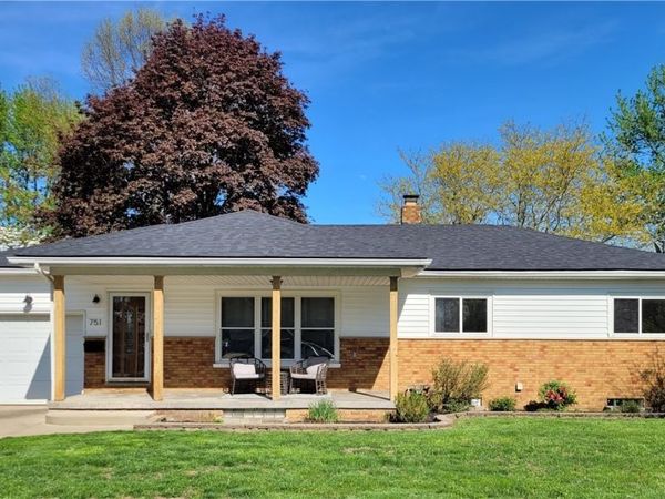 751 Woodstock Road , Akron, OH 44312