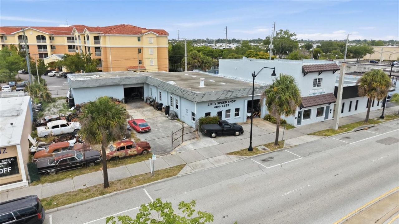 629 E Venice Avenue , Venice, FL 34285 Photo