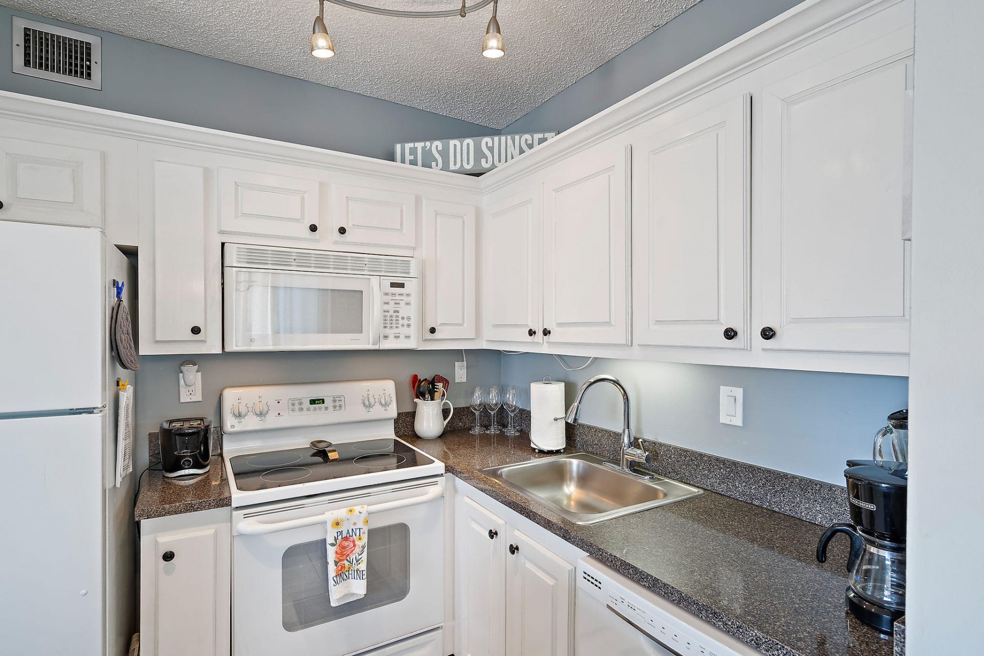 353 S Us Hwy 1, Unit A8, Jupiter, FL 33477 Photo