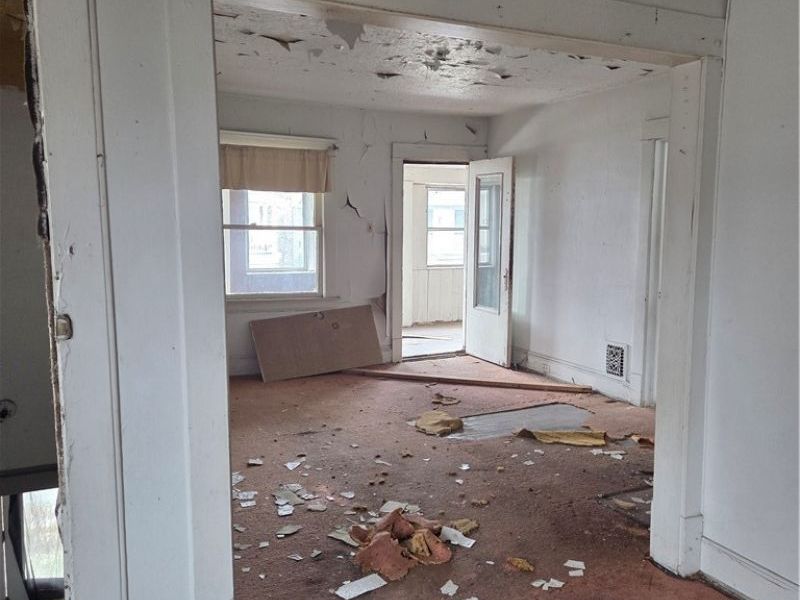 1749 Alcoy Road, Cleveland, OH 44112 Photo 12